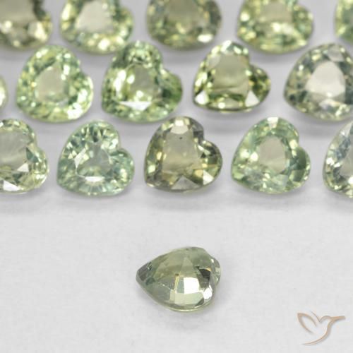 Saphir Vert sauge très clair naturelle Cœur, 0.42 ct, VVS-VS