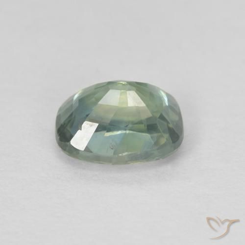 Saphir Vert clair naturelle Coussin, 0.69 ct, VS