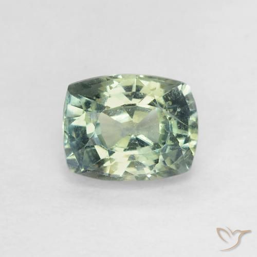 0.62ct Naturel Multicolore Saphir, Coussin, VS