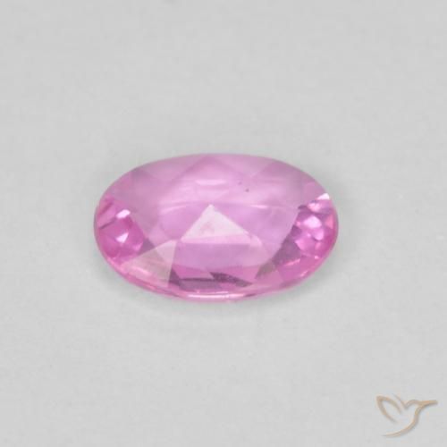 Saphir Pourpre intense naturelle ovale, 0.37 ct, VVS-VS