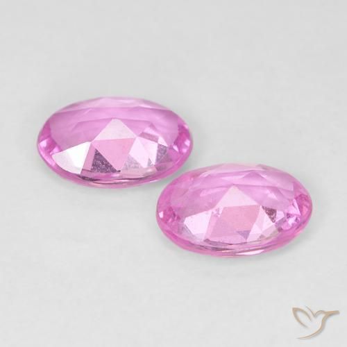 Shop natural 0.97ct Pourpre intense Saphir gems, ovale, from Madagascar at GemSelect. In stock, global shipping!