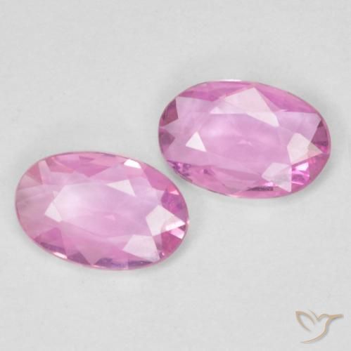 Shop natural 0.66ct Rose vif Saphir gems, ovale, from Tanzanie at GemSelect. In stock, global shipping!