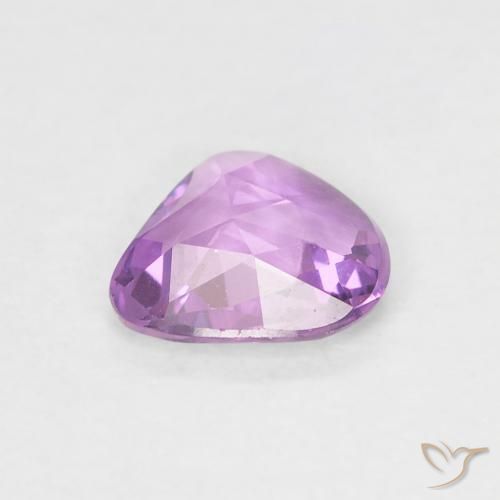 Saphir Pourpre rosâtre moyen naturelle Fantaisie, 0.46 ct, VVS