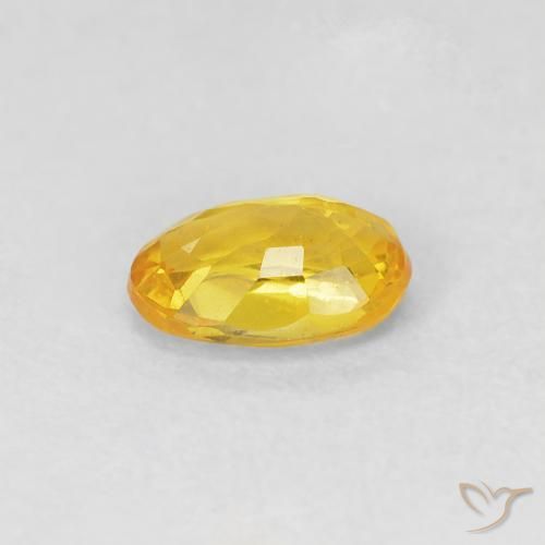 Saphir Orange doré naturelle ovale, 0.57 ct, VVS-VS