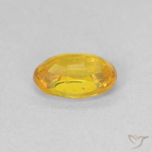 Saphir Orange doré naturelle ovale, 0.62 ct, VVS