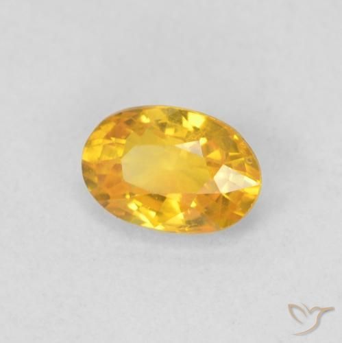 Saphir Doré moyen naturelle ovale, 0.58 ct, VVS