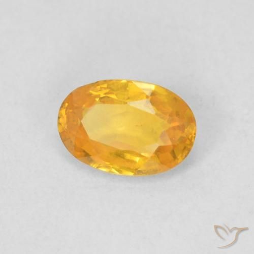 Saphir Orange moyen naturelle ovale, 0.56 ct, VVS-VS
