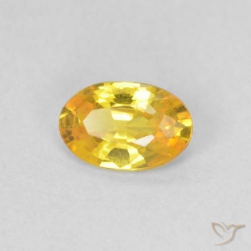Saphir Orange doré naturelle ovale, 0.47 ct, VVS-VS