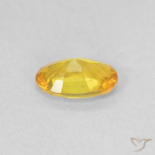 Saphir Orange doré naturelle ovale, 0.47 ct, VVS-VS