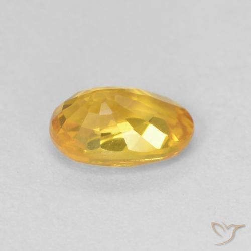 Saphir Orange-or naturelle ovale, 0.66 ct, VVS-VS