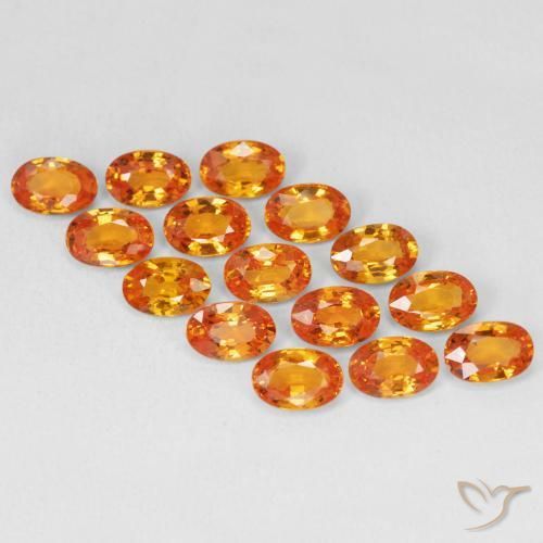 Saphir Ambre orange naturelle ovale, 0.66 ct, VVS-VS