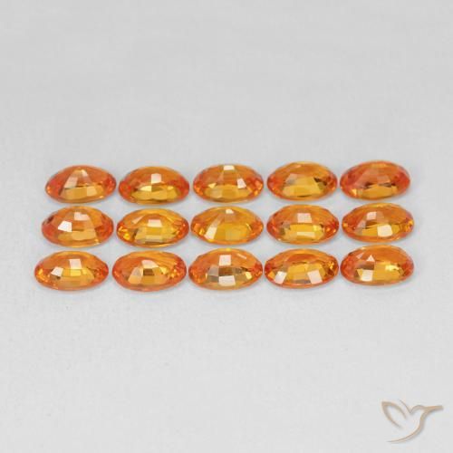 Saphir Ambre orange naturelle ovale, 0.66 ct, VVS-VS
