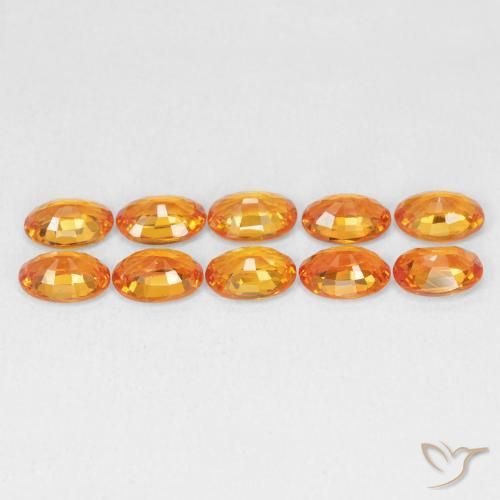 Saphir Orange moyen naturelle ovale, 0.56 ct, VVS-VS