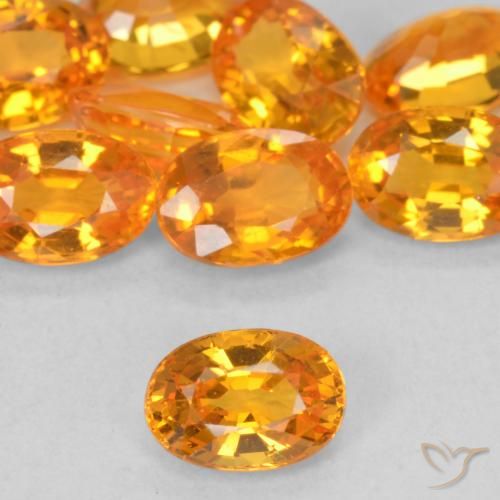 0.64ct Naturel Orange moyen Saphir, ovale, VVS-VS