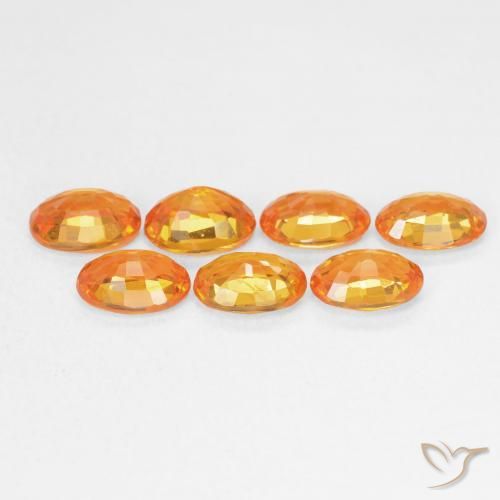 Saphir Orange vif naturelle ovale, 0.64 ct, VVS-VS