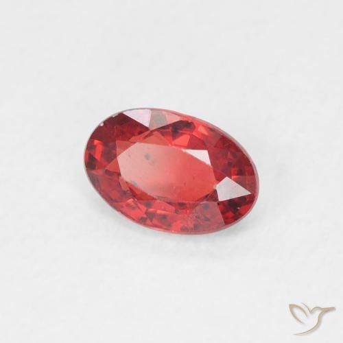 Saphir Rouge écarlate naturelle ovale, 0.54 ct, VVS-VS