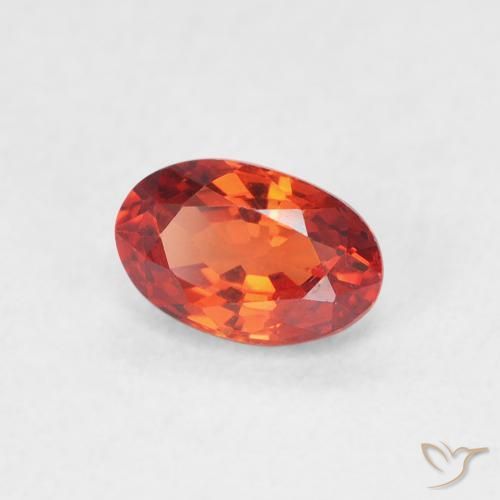 Saphir Rouge moyen naturelle ovale, 0.74 ct, VVS-VS