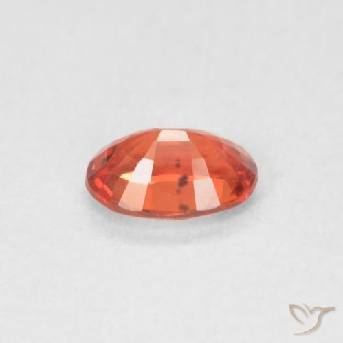 Saphir Orange rougeâtre naturelle ovale, 0.54 ct, VVS-VS