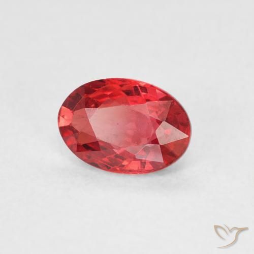 Saphir Rouge vif naturelle ovale, 0.53 ct, VS