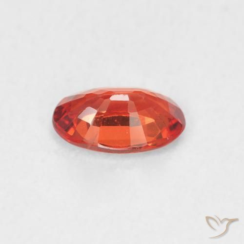 Saphir Rouge moyen naturelle ovale, 0.54 ct, VVS-VS