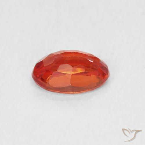 Saphir Rouge intense naturelle ovale, 0.63 ct, VVS-VS