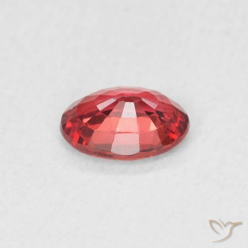 Saphir Rouge intense naturelle ovale, 0.55 ct, VVS-VS