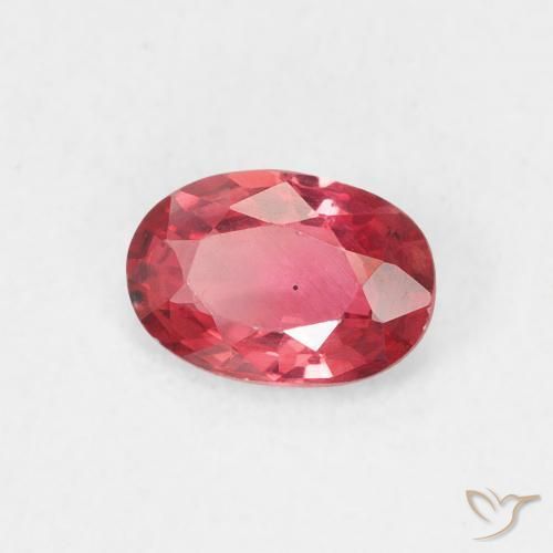 Saphir Rouge moyen naturelle ovale, 0.47 ct, VVS-VS