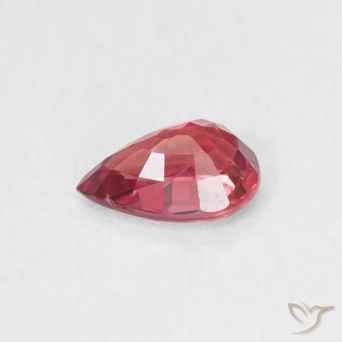 Saphir Rouge moyen naturelle En forme de poire, 0.56 ct, VVS-VS