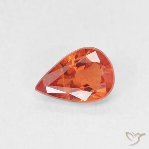 Saphir Rouge moyen naturelle En forme de poire, 0.58 ct, VS