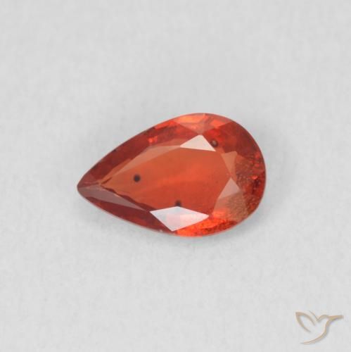Saphir Rouge moyen naturelle En forme de poire, 0.42 ct, VVS-VS