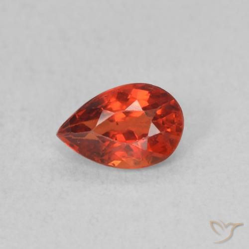 Saphir Rouge intense naturelle En forme de poire, 0.50 ct, VS