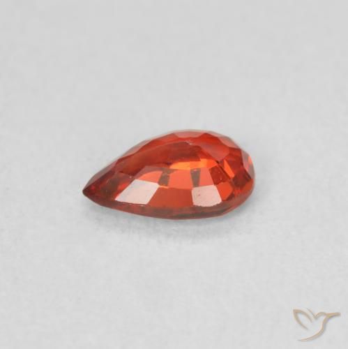Saphir Rouge intense naturelle En forme de poire, 0.42 ct, VS