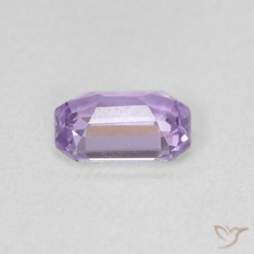 Saphir Violet clair naturelle Octogone / coupe Émeraude, 0.69 ct, VVS