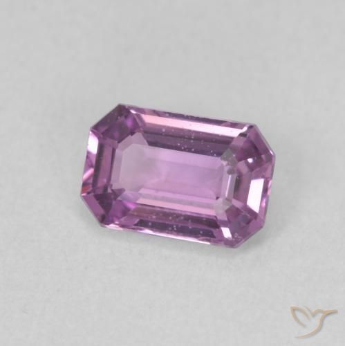 Saphir Pourpre moyen naturelle Octogone / coupe Émeraude, 0.69 ct, VVS-VS