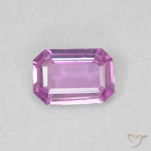 0.52ct Naturel Violet raisin très clair Saphir, Taille émeraude, VVS