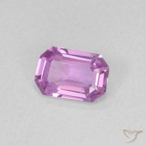 Saphir Pourpre moyen naturelle Octogone / coupe Émeraude, 0.60 ct, VVS-VS