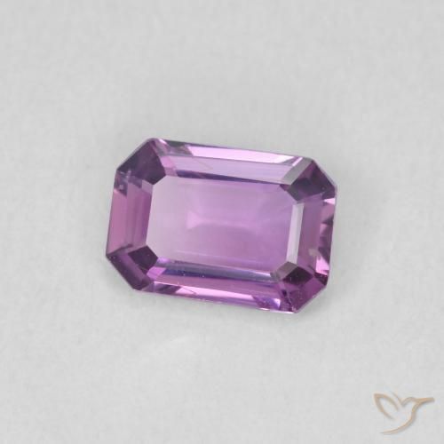 Saphir Pourpre moyen naturelle Octogone / coupe Émeraude, 0.62 ct, VVS