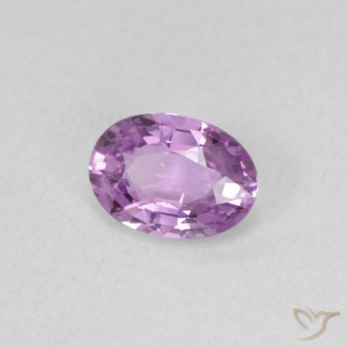 Saphir Violet clair naturelle ovale, 0.57 ct, VVS