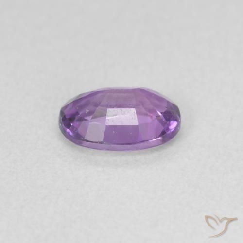 Saphir Violet foncé naturelle ovale, 0.63 ct, VVS