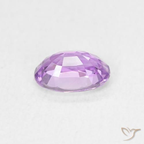 Saphir Pourpre électrique naturelle ovale, 0.64 ct, VVS
