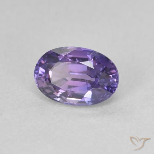Saphir Violet foncé naturelle ovale, 0.73 ct, VVS-VS