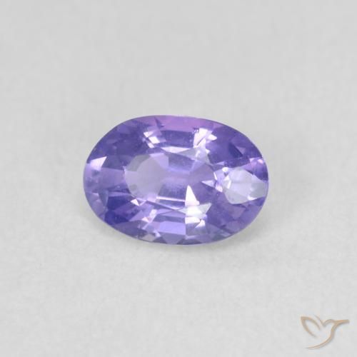 Saphir Violet foncé naturelle ovale, 0.52 ct, VVS-VS