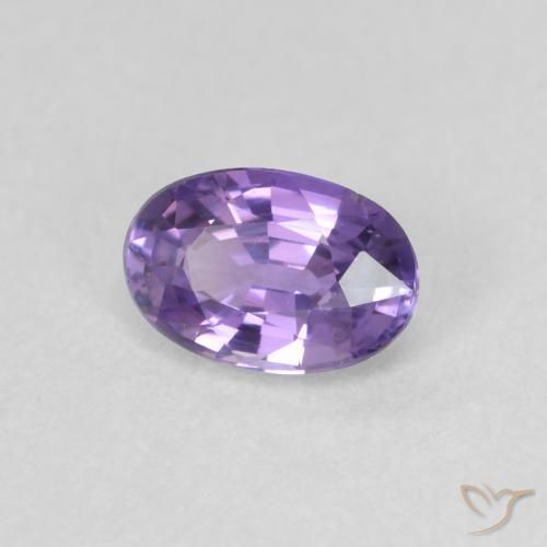 Saphir Violet foncé naturelle ovale, 0.60 ct, VVS-VS