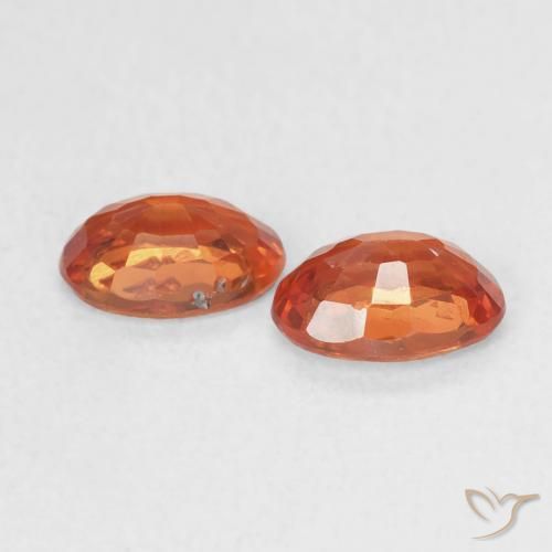 Shop natural 1.15ct Orange rougeâtre Saphir gems, ovale, from Tanzanie at GemSelect. In stock, global shipping!