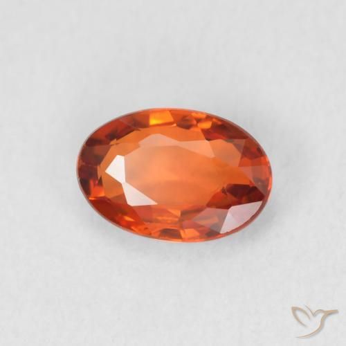 Saphir Orange rougeâtre naturelle ovale, 0.64 ct, VVS