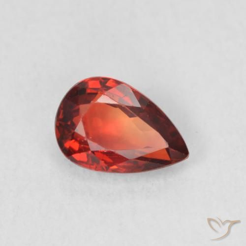 Saphir Rouge foncé naturelle En forme de poire, 0.59 ct, VVS