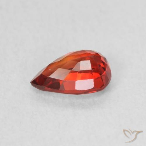 Saphir Rouge foncé naturelle En forme de poire, 0.59 ct, VVS