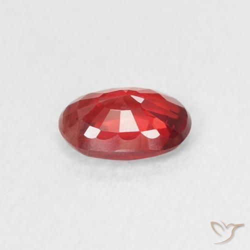 Saphir Rouge moyen naturelle ovale, 0.61 ct, VS