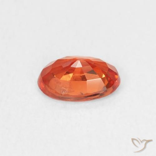 Saphir Orange chaud naturelle ovale, 0.55 ct, VS