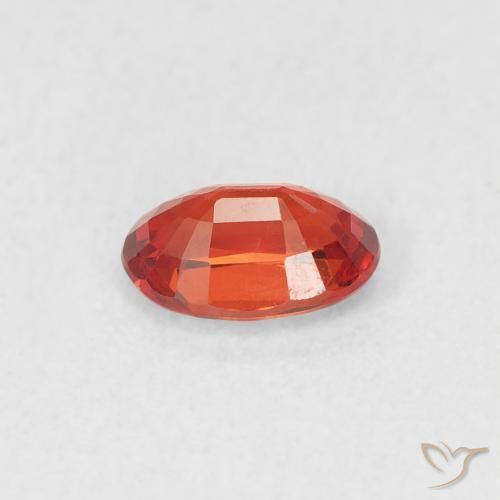 Saphir Rouge moyen naturelle ovale, 0.57 ct, VS